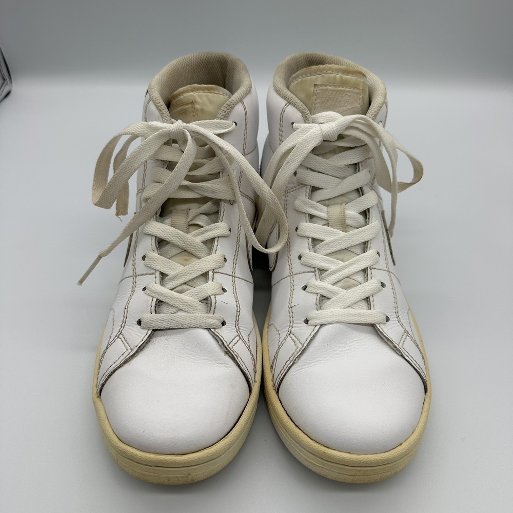 Nike Shoes‎ Womens Size 8 White Leather Mid Top Casual Sneakers CT1725-100